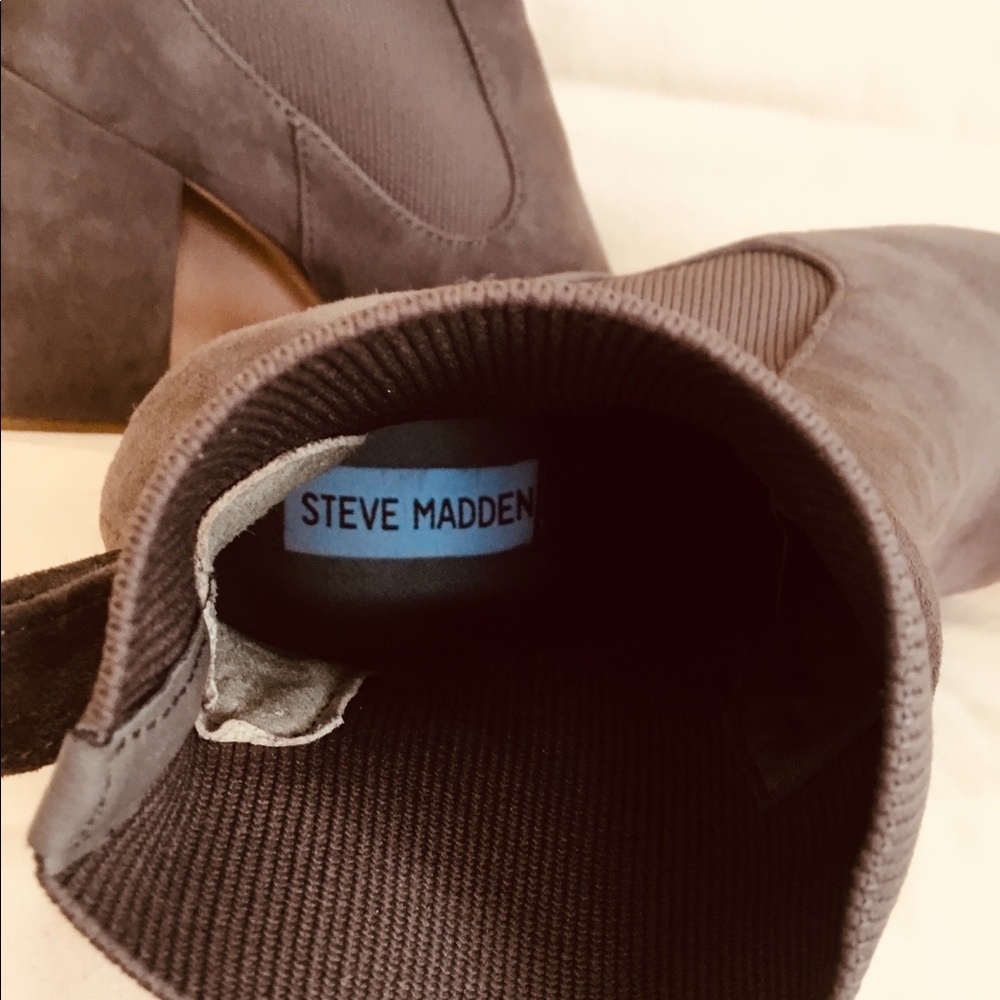 Super Comfortable Booties - image 2